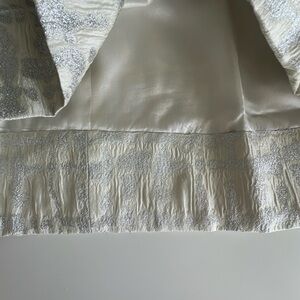 Lela Rose size 2 crème and silver 100%silk cocktail holiday dress with pockets!